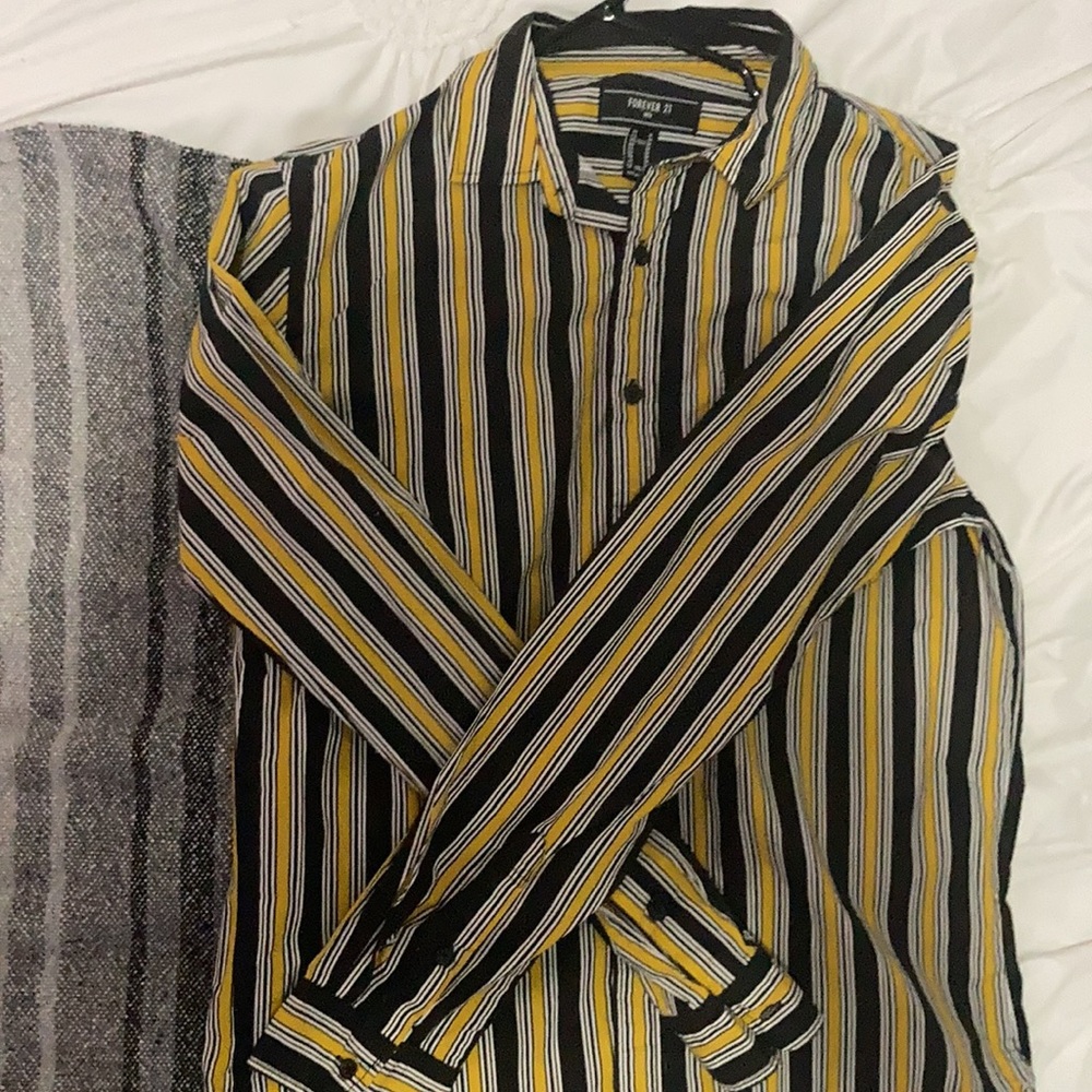 Button up - Picture 2 of 4